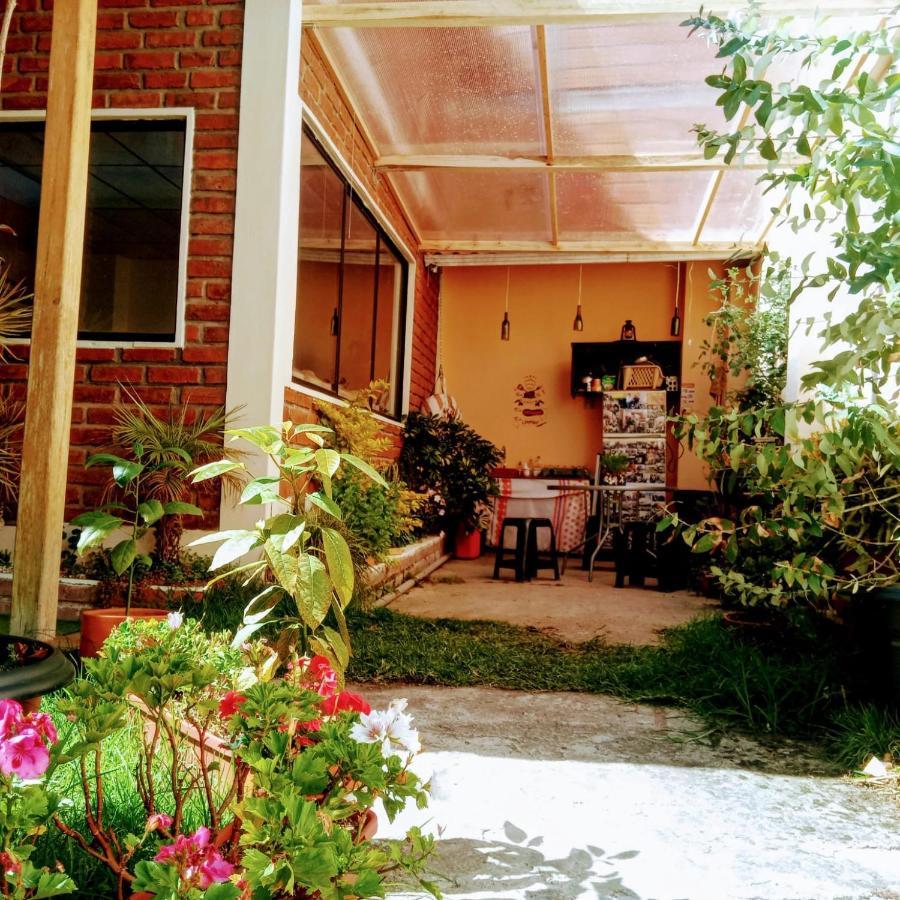 Casa De Huespedes Tu Parada En Куэнка Экстерьер фото