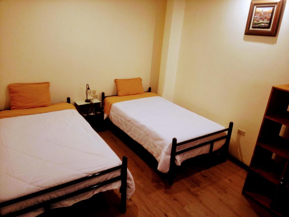 Casa De Huespedes Tu Parada En Куэнка Экстерьер фото