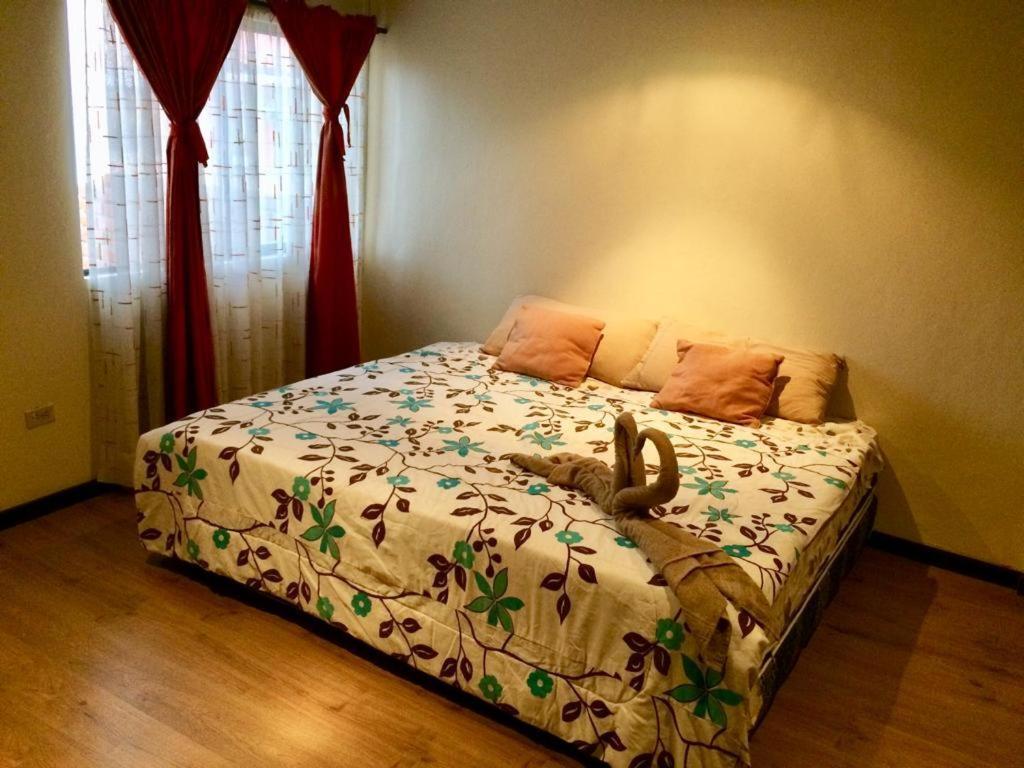 Casa De Huespedes Tu Parada En Куэнка Экстерьер фото